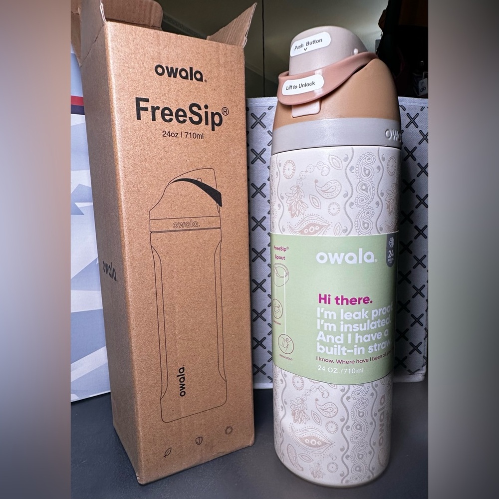 Owala FreeSip 24oz Insulated Water Bottle – Cream & Tan